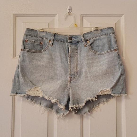 Jessica Simpson Hug Me Distressed Shorts - Picture 2 of 10